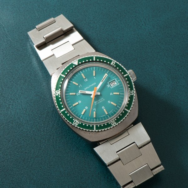 Waltham Waltham 'Exotic' Green Diver Date