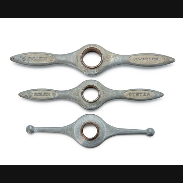 Rolex A set of three steel Oyster case openers, Circa 1960 | 勞力士 | 一套三件蠔式開蓋工具，約1960年製