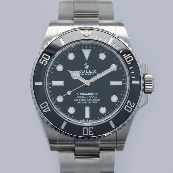 Rolex ROLEX SUBMARINER NON-DATE 124060 CERAMIC BEZEL