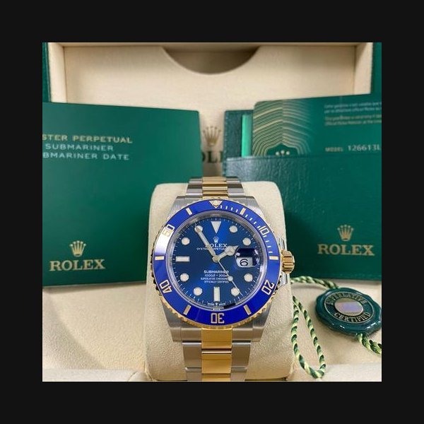 Rolex Rolex Submariner DateLike NEW 2020 Submariner Date "Bluesy" 126613LB FULL SET Steel & Yellow Gold