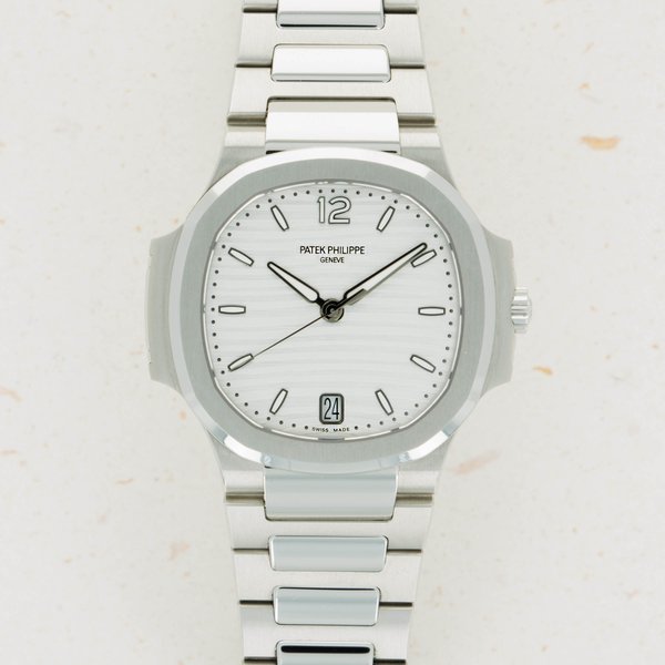 Patek Philippe Patek Philippe Nautilus White Dial 7118/1A-010
