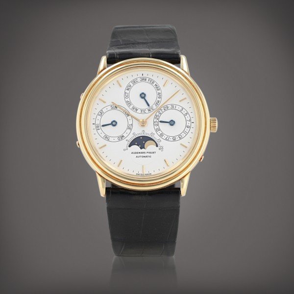 Audemars Piguet Montre bracelet en or jaune avec quantième perpétuel et phases de lune |  Yellow gold perpetual calendar wristwatch with moon phases Vers 1980 |  Circa 1980