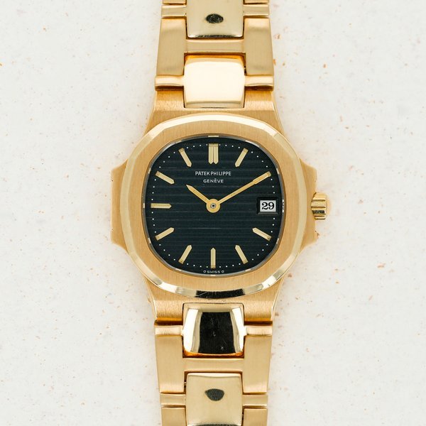 Patek Philippe Patek Philippe Nautilus 4700J 18k YG with Guarantee