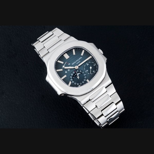 Patek Philippe Patek Philippe Nautilus Power Reserve Moonphase