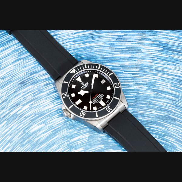 Tudor Pelagos LHD