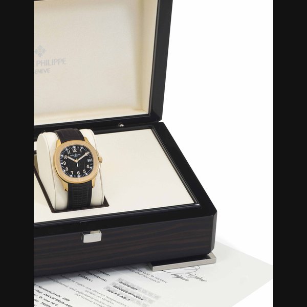 Patek Philippe. A Fine and Large 18k Pink Gold Automatic Wristwatch with Date and Center Seconds SIGNED PATEK PHILIPPE, GENEVE, AQUANAUT MODEL, REF. 5167, MOVEMENT NO. 5'502'868, CASE NO. 4'716'874, CIRCA 2010