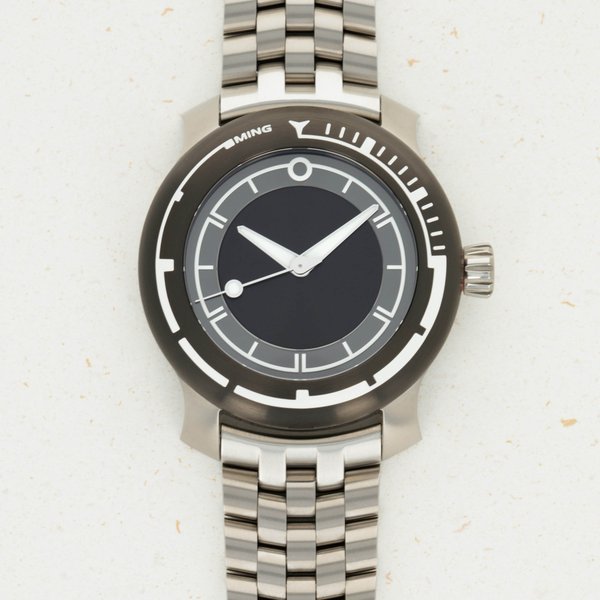 Ming Ming 18.01 H41 Titanium Diver with Bracelet · H41