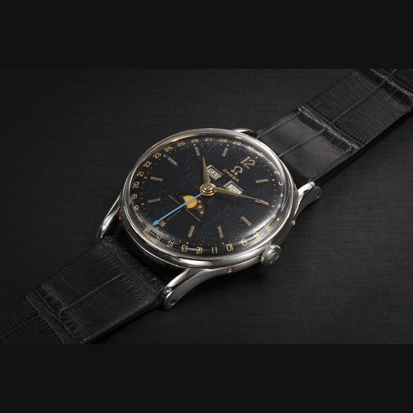 OMEGA COSMIC REF. CK 2471, A STEEL TRIPLE CALENDAR WRISTWATCH MOVEMENT NUMBER: 10'932'349