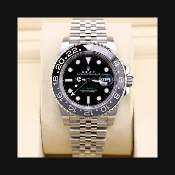 Rolex GMT-Master IIBruce Wayne Jubilee 126710GRNR Full Set 2025 Like New