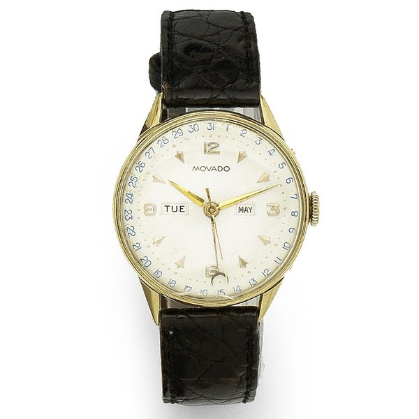Movado. An 18K gold manual wind triple calendar wristwatch Ref:4816, Case No.A487156, Circa 1945