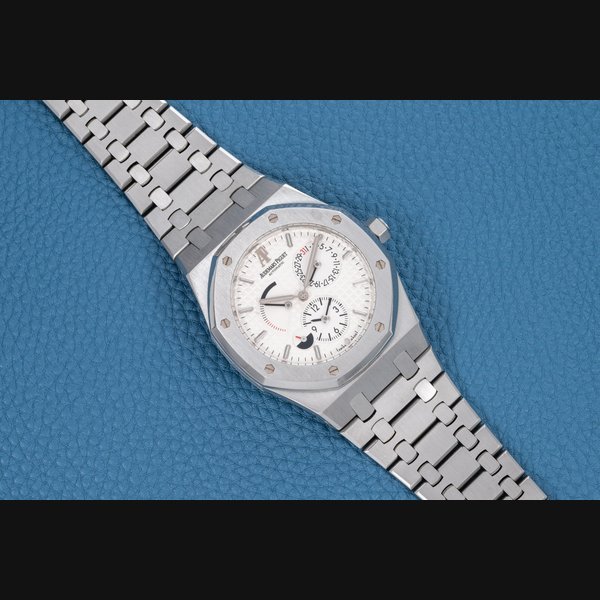 Audemars Piguet Audemars Piguet Royal Oak Dual Time