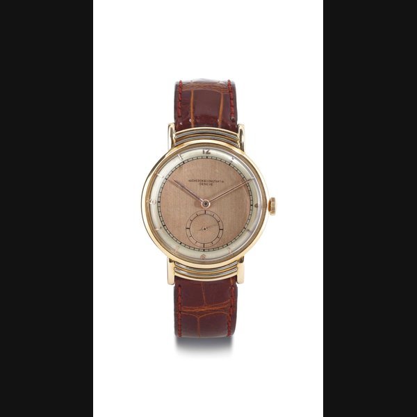 Vacheron Constantin VACHERON CONSTANTIN. A 18K TWO COLOR GOLD WRISTWATCH WITH HOODED LUGS AND TWO TONE DIAL SIGNED VACHERON CONSTANTIN, GENEVE, MOVEMENT NO. 461809, CASE NO. 270367, CIRCA 1945