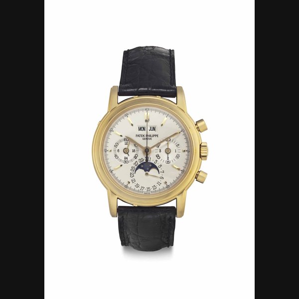 Patek Philippe. An 18k Gold Perpetual Calendar Chronograph Wristwatch with Moon Phases SIGNED PATEK PHILIPPE, GENÈVE, REF. 3970, MOVEMENT NO. 3'045'613, CASE NO. 2'993'996, MANUFACTURED IN 1997