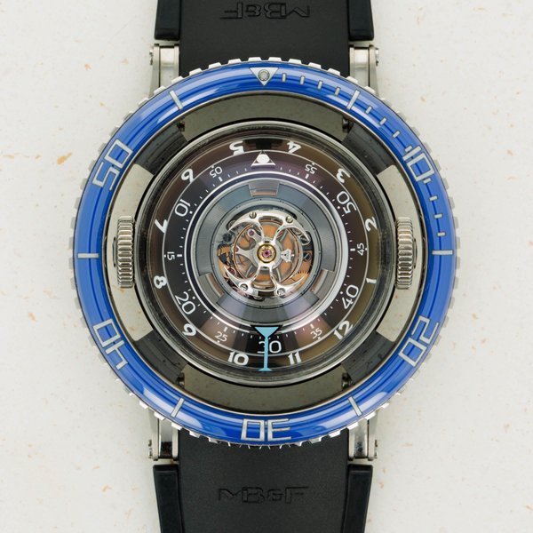 MB&F MB&F Horological Machine HM7 Aquapod Titanium 70.TSL.B · 70.TSL.B