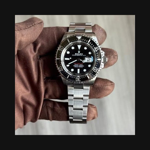rolex Rolex Sea-Dweller2022 Sea Dweller Red Letter