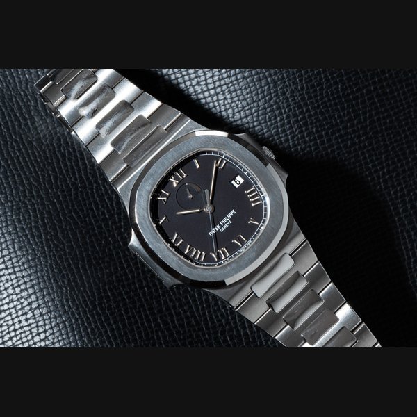 Patek Philippe Patek Philippe Nautilus 'Jumbo' Power Reserve