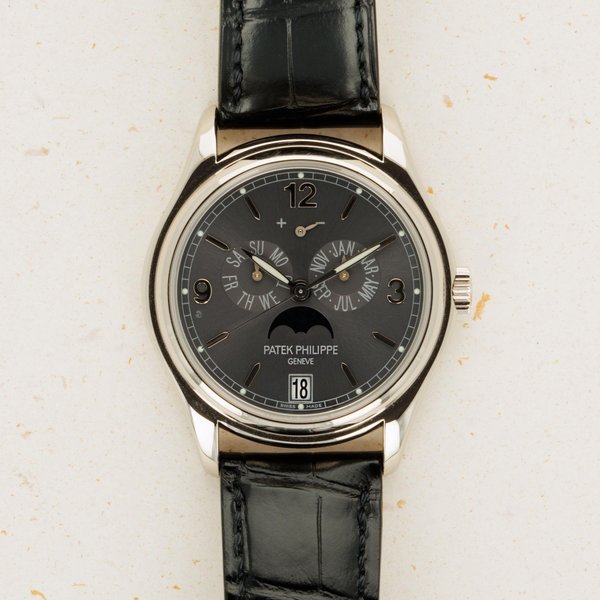 Patek Philippe Patek Philippe 5146G-010 Annual Calendar 18k WG