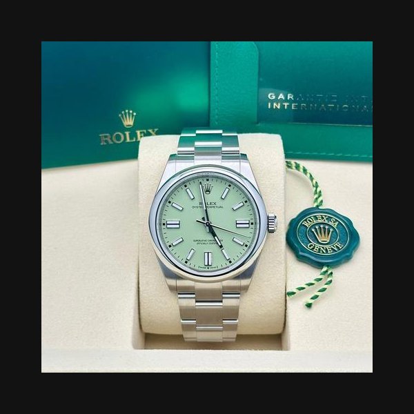 Rolex Rolex Oyster PerpetualPistachio Dial (2025 Release)