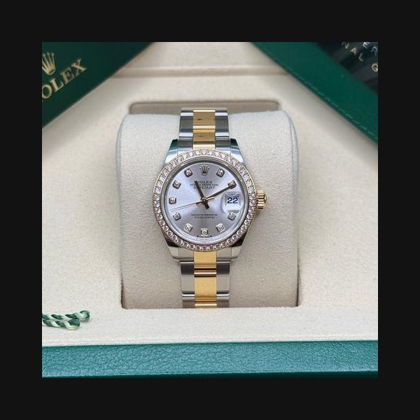 Rolex Rolex Lady-DatejustSilver Diamond Dia Two Tone Yellow Gold Diamond Bezel Oyster Bracelet