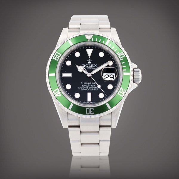 Rolex 'Kermit' Submariner, reference 16610LV Montre bracelet en acier avec date | Stainless steel wristwatch with date and bracelet Vers 2008 | Circa 2008 · 16610LV
