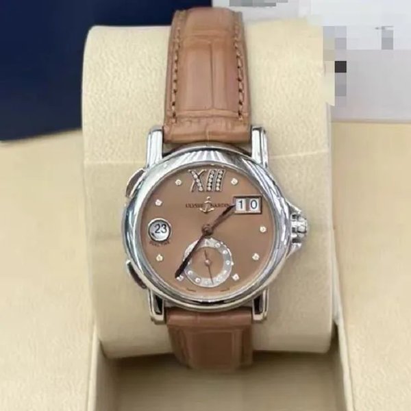 Ulysse Nardin Dual Time
243-22/30-09
