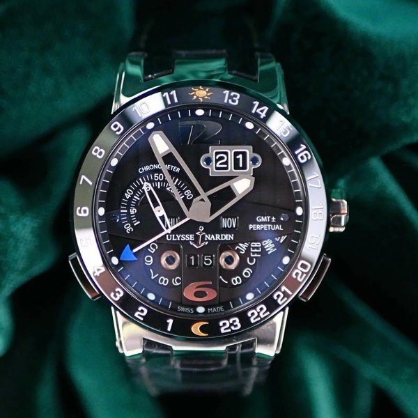 Ulysse Nardin El Toro GMT Perpetual Calendar Black FULL SET EXCELLENT 320-00 Ref. 320.00