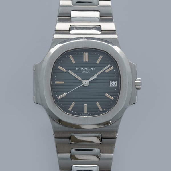 Patek Philippe Patek Philippe Nautilus 3800/1A Stainless Steel Box and Papers