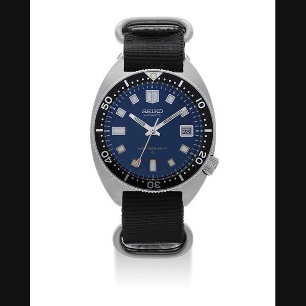 Seiko Seiko. A Stainless Steel "6105-8000" Diver's Wristwatch with Date, · 6105-8000