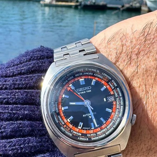 Seiko World Time
Chronograph Automatic 6117 Serviced GMT Navigator Ref. 6117-6400
