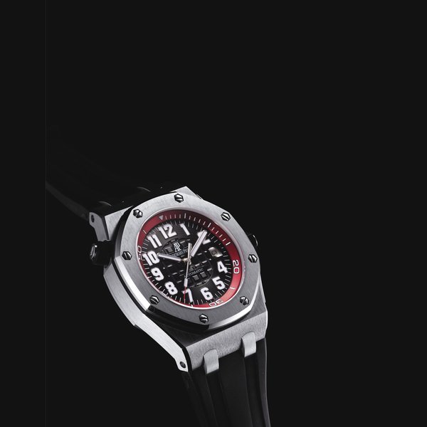 Audemars Piguet AUDEMARS PIGUET. A STAINLESS STEEL LIMITED EDITION AUTOMATIC WRISTWATCH WITH SWEEP CENTRE SECONDS AND DATE, MADE FOR THE GENEVA AUDEMARS PIGUET BOUTIQUE SIGNED AUDEMARS PIGUET, AUTOMATIC, ROYAL OAK OFFSHORE RED SCUBA MODEL, BOUTIQUE SPECIAL EDITION, REF. 15701, CASE NO. G05087, CIRCA 2008