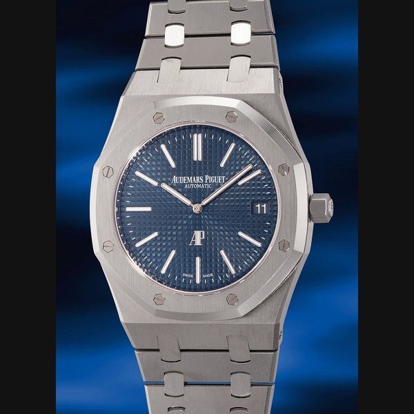 THE GENTLEMAN Audemars THE GENTLEMAN Audemars Piguet Ref. 15202ST.00.1240ST.01.A Royal Oak “Jumbo” · 15202ST.00.1240ST.01.A