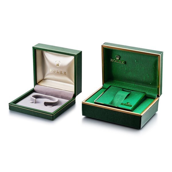 Rolex A set of two leather presentation boxes, Circa 1960 to 1970 | 勞力士 一套兩件皮製盒子，約 1960 到 1970 年製
