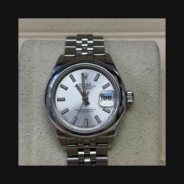 Rolex Rolex Lady-DatejustSilver Dial on Jubilee Bracelet 279160 August 2018