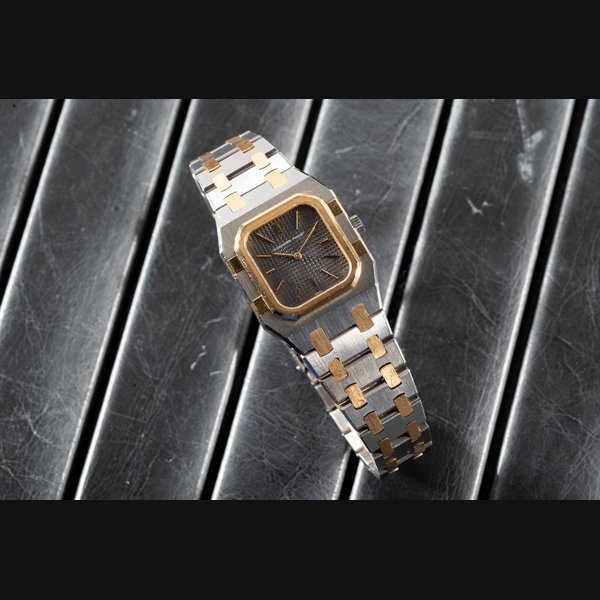 Audemars Piguet Audemars Piguet Royal Oak 'Midsize'