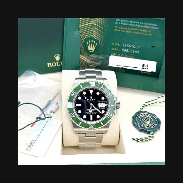 Rolex Rolex Submariner DateUnworn 2026 Submariner Green 126610LV Starbucks Complete Set