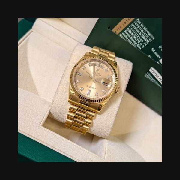 Rolex Rolex Day-Date"President" Diamonds Dial Full Set 2012 Exellent Condition