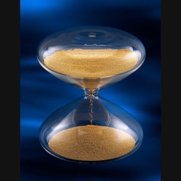 Marc Newson The Marc Newson The Marc Newson Hour Glass