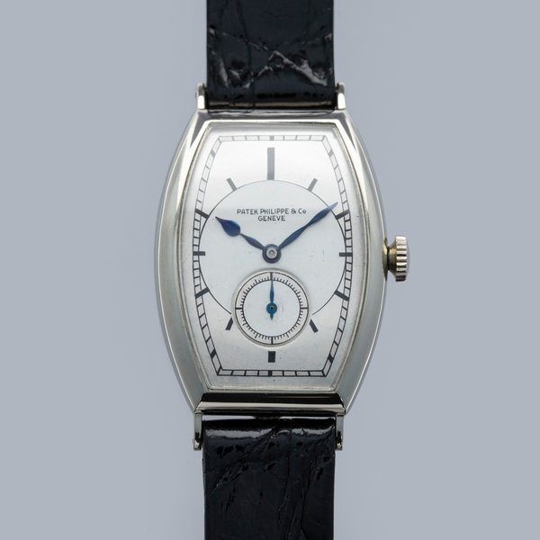 Patek Philippe Patek Philippe Tonneau	Shaped Sector Dial 18k WG