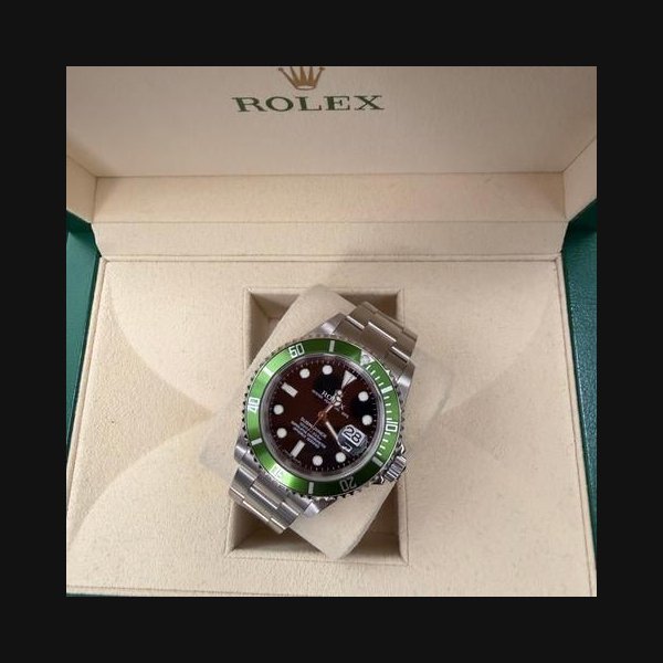 Rolex Rolex Submariner Date"Kermit" Kermit Stainless Steel Green Bezel D serial with box