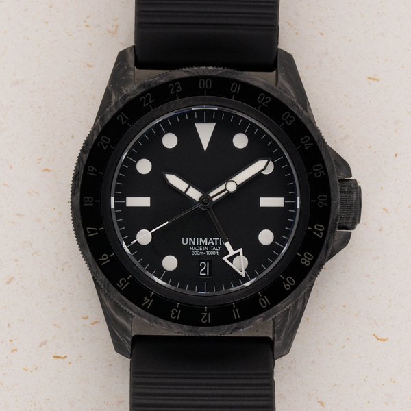 Unimatic Unimatic x Hodinkee Modello Uno U1S-Carbon GMT Limited Edition · U1S-C-GMT-H
