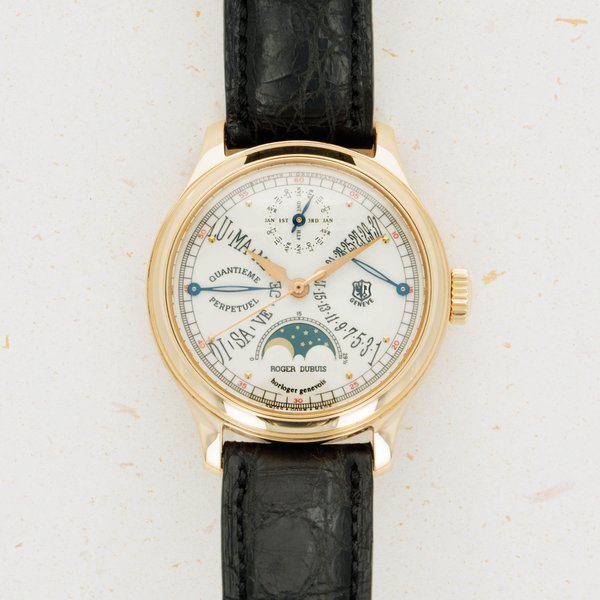 Roger Dubuis Roger Dubuis Homage 37 Bi-Retrograde Perpetual Rose Gold · H37