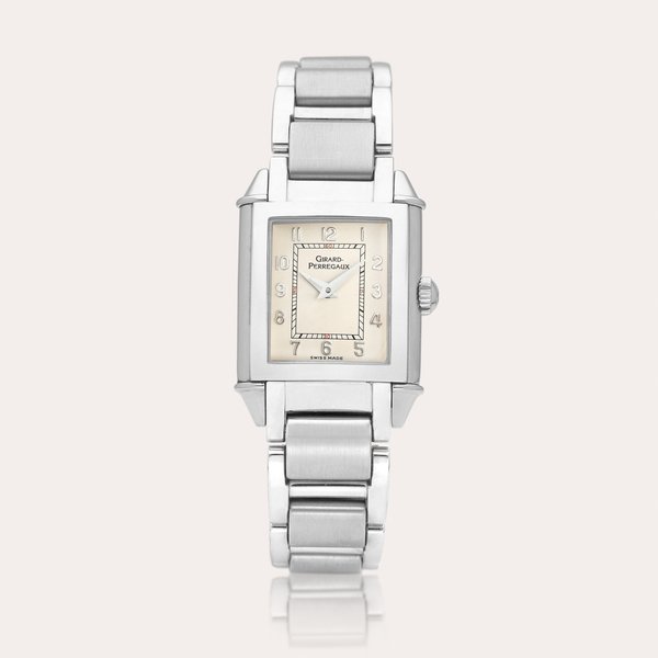 Girard-Perregaux Vintage 1945, Reference 25870 | A stainless steel wristwatch with bracelet, Circa 1995 | 芝柏 | Vintage 1945 型號25870 | 精鋼鏈帶腕錶，約1995年製 · 25870