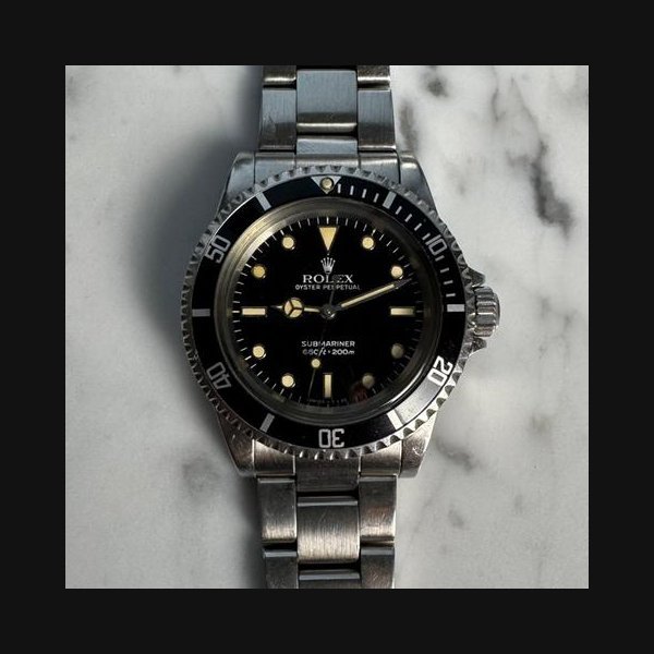 Rolex Rolex Submariner (No Date)5513 Full Steel Glossy Dial Yellow Patina 1984 (Unpolished)
