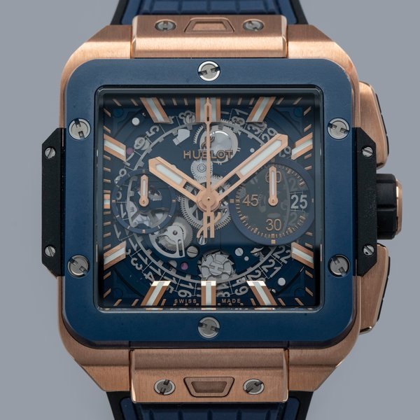 Hublot Hublot Square Bang Unico King 821.0L.5180.RX Blue Ceramic 18k RG · 821.0L.5180.RX