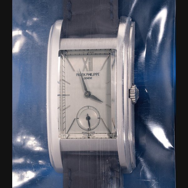 THE CONNOISSEUR Patek THE CONNOISSEUR Patek Philippe Ref. 5105P-001