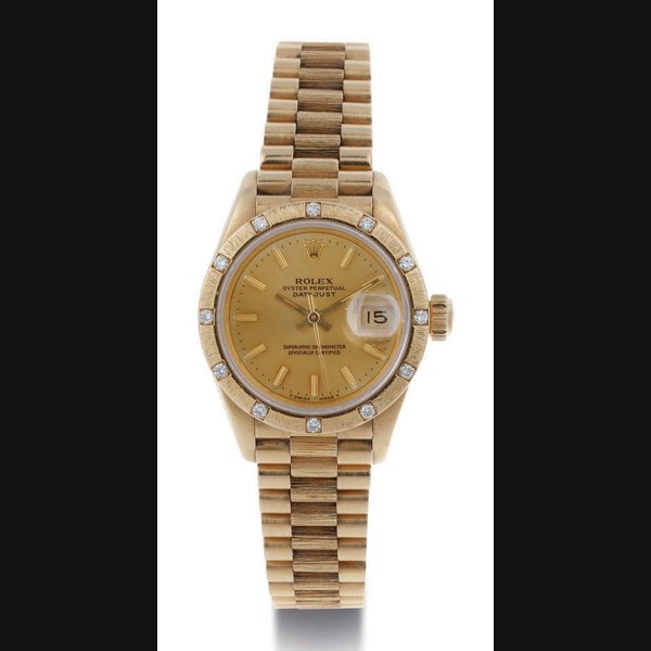 ROLEX. A LADY'S 18K GOLD AND DIAMOND AUTOMATIC WRISTWATCH WITH DATE, CENTER SECONDS AND BRACELET SIGNED ROLEX, OYSTER PERPETUAL, DATEJUST, CASE NO. N272788, REF. 69288, CIRCA 1991