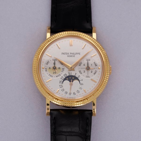 Patek Philippe Patek Philippe Perpetual Calendar 5039R Hobnail Bezel 18k RG