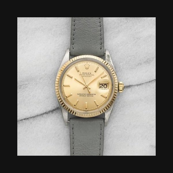 Rolex DatejustVintage 1973 Rolex Datejust 1601 Two-Tone Champagne Dial Auto 36mm