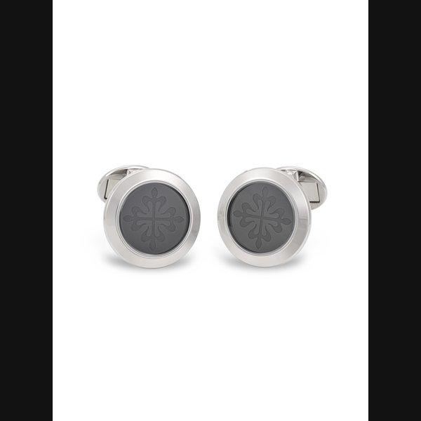 PATEK PHILIPPE, WHITE GOLD CALATRAVA CUFFLINKS