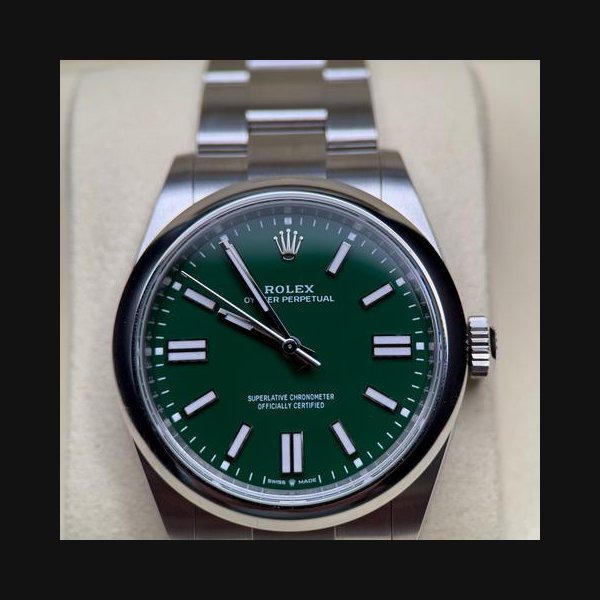 Rolex Oyster PerpetualStainless Dial (2025) NEW 2025 134300 full set GREEN dial 41mm